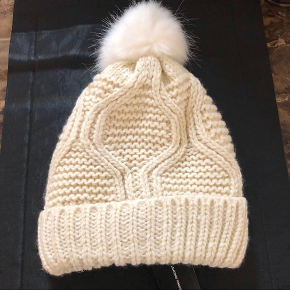 INC-Cable Shine Beanie-FauxFur Pom/Fleece Lining-NWT - Picture 2 of 6